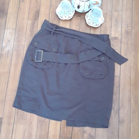 Size small Calvin Klein army green skirt an belt set - Picture 12 of 13